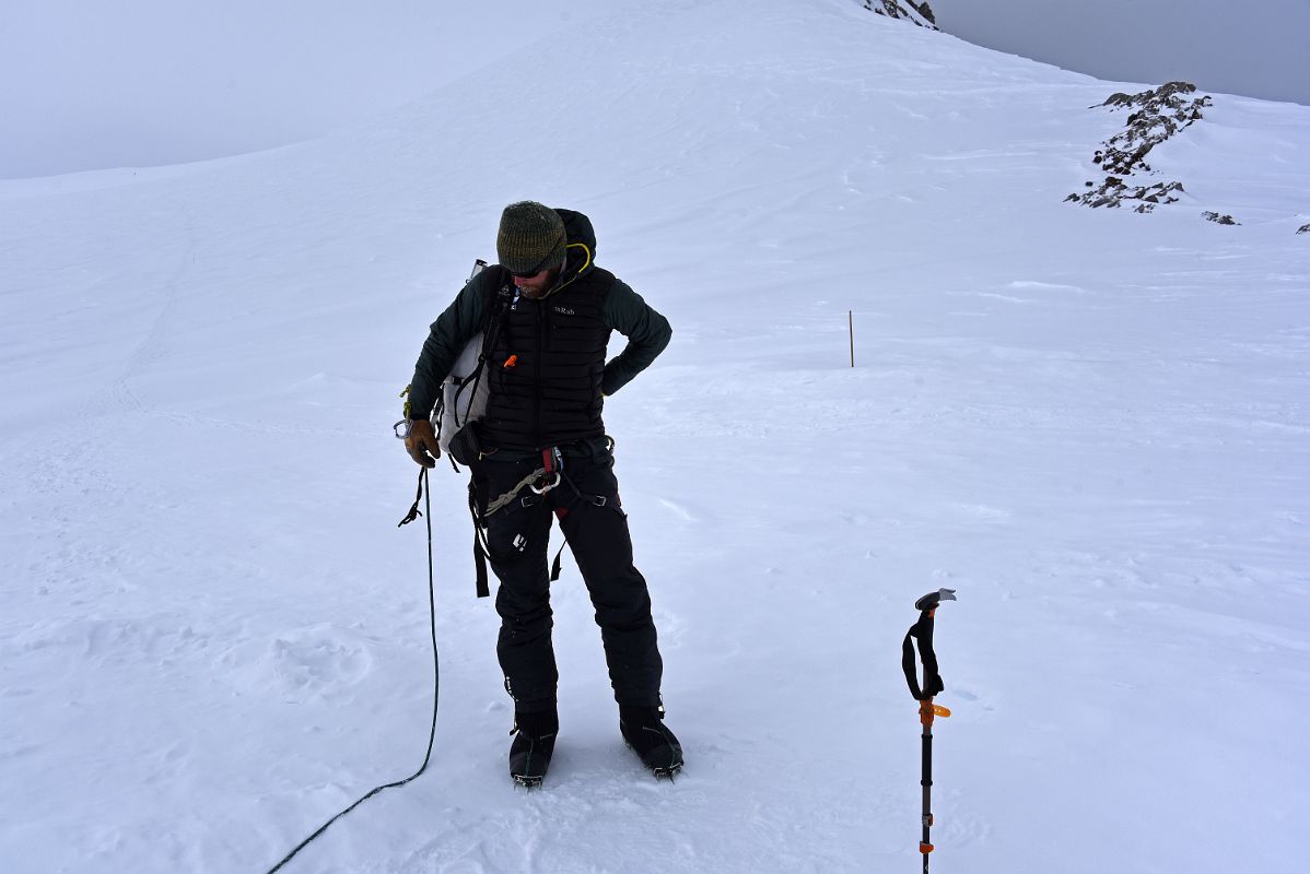 02A Guide Josh Hoeschen Is Ready To Lead The Summit Day Climb In Overcast, Calm And Warm -25C Weather At Mount Vinson High Camp